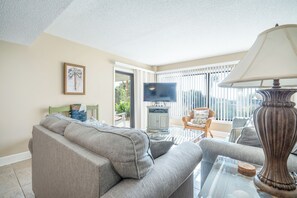 Smart TV, DVD player