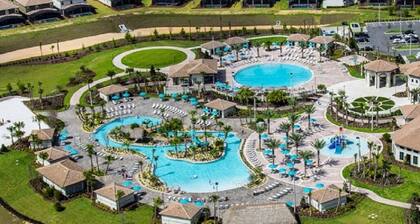Gorgeous Disney Home - Resort Free Access with Lazy River
