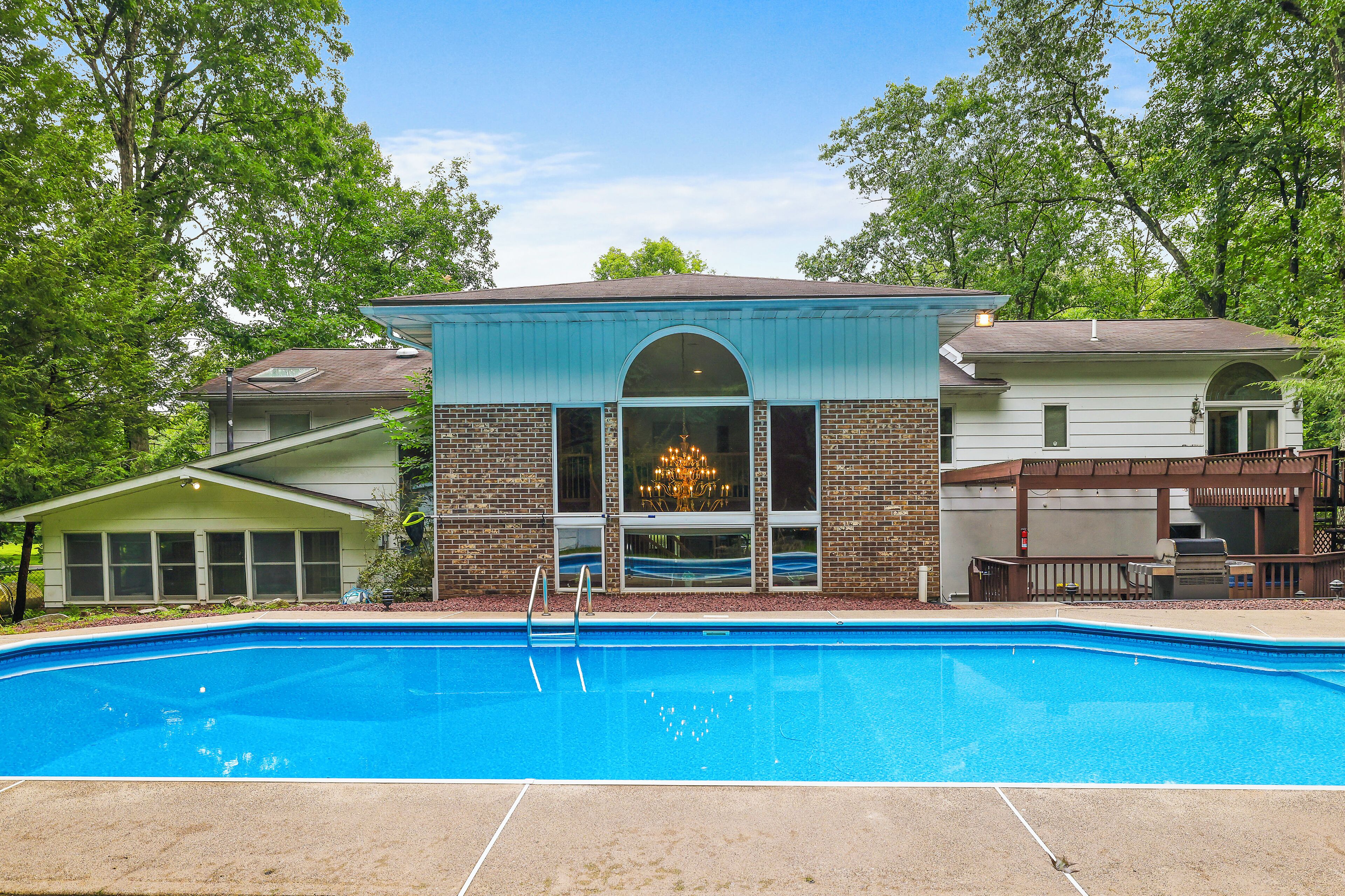 Luxury Villa~ HEATED POOL Open Thru November ~ Dog Friendly ~ Hot Tub ~ Fire Pit