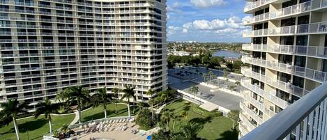 室外游泳池,恒温泳池