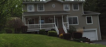 Efficiency Apt between Cornell, SUNY Cortland -Handicap Accessible