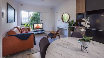 Smart TV, DVD player