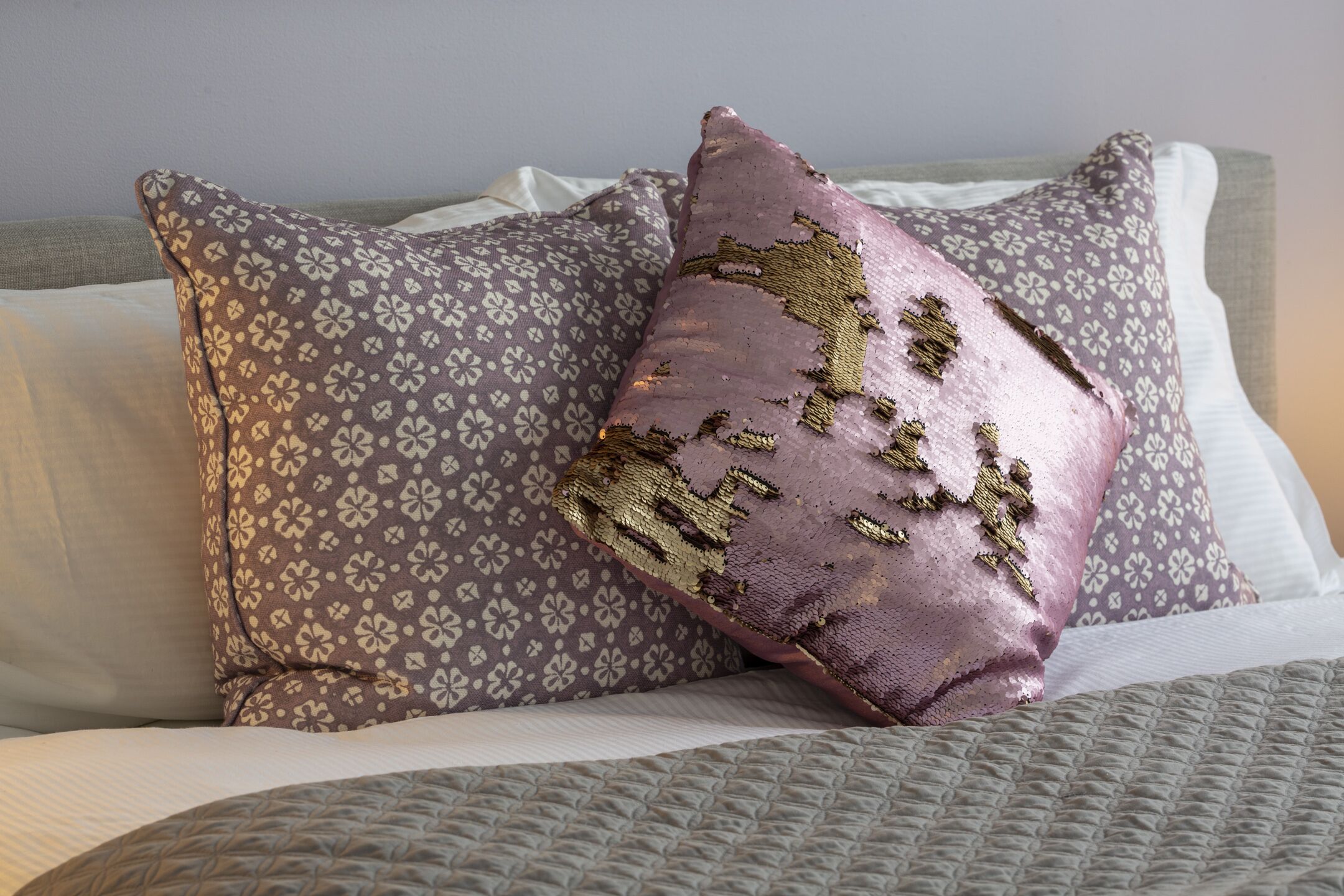 Jacaranda Apartment | Wayville Walk to Tram — image 15