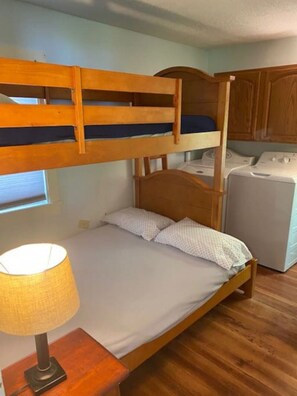 2 habitaciones, tabla de planchar con plancha y wifi gratis