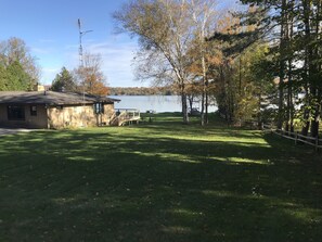 Property grounds - Beautiful Walloon Lake Home - 10% discount if < 2 weeks to arrival (Petoskey)