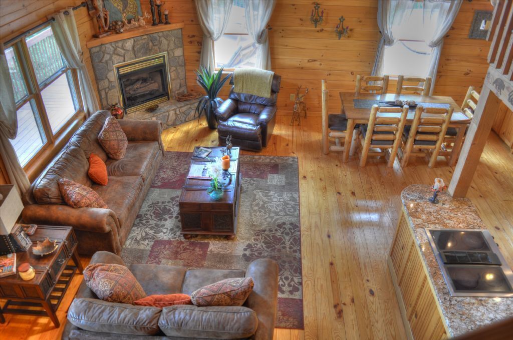 View Paradise-Million Dollar Views! Hot Tub, Pool Table, Fire Pit, AC, Views