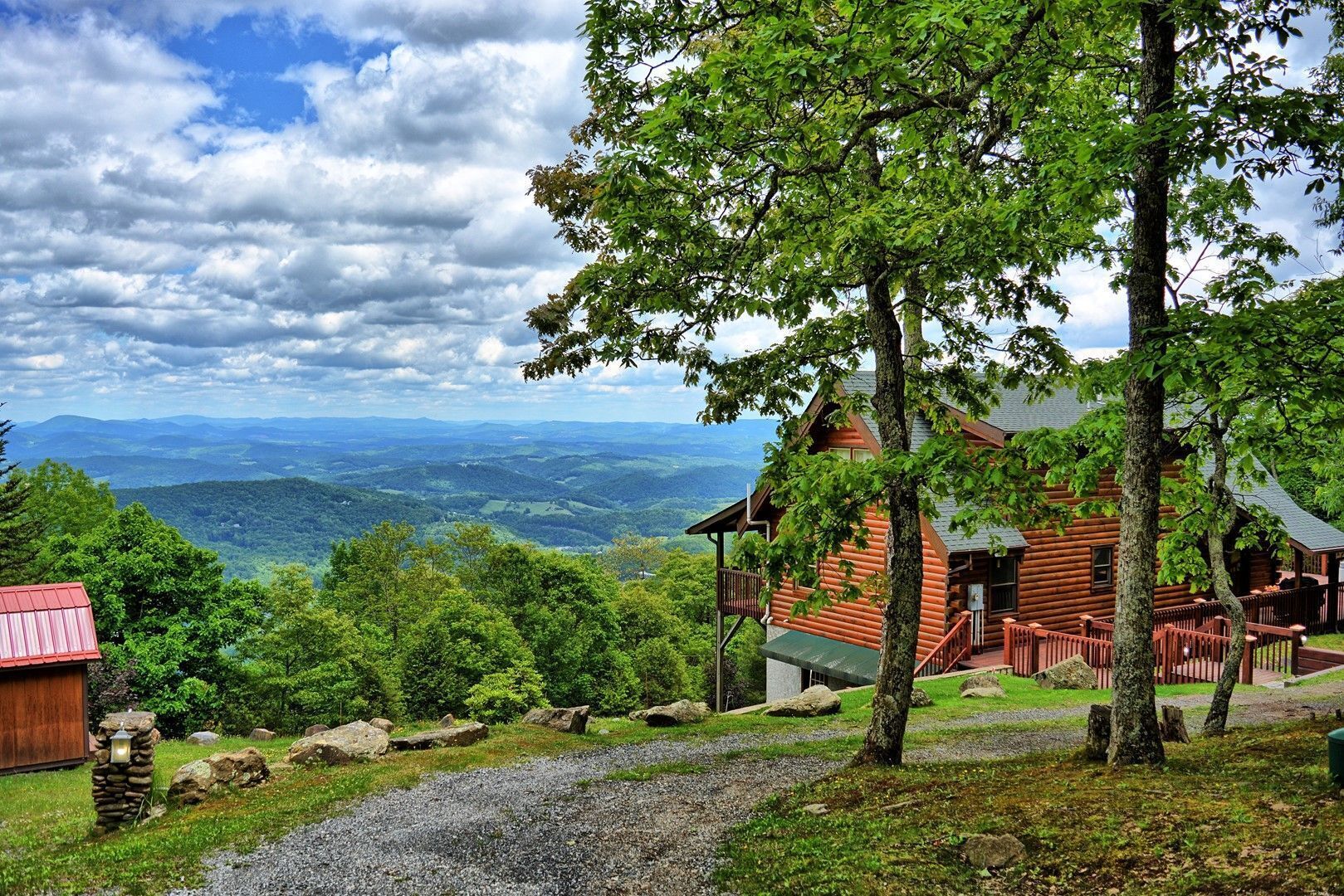 View Paradise-Million Dollar Views! Hot Tub, Game Room, Fire Pit, AC
