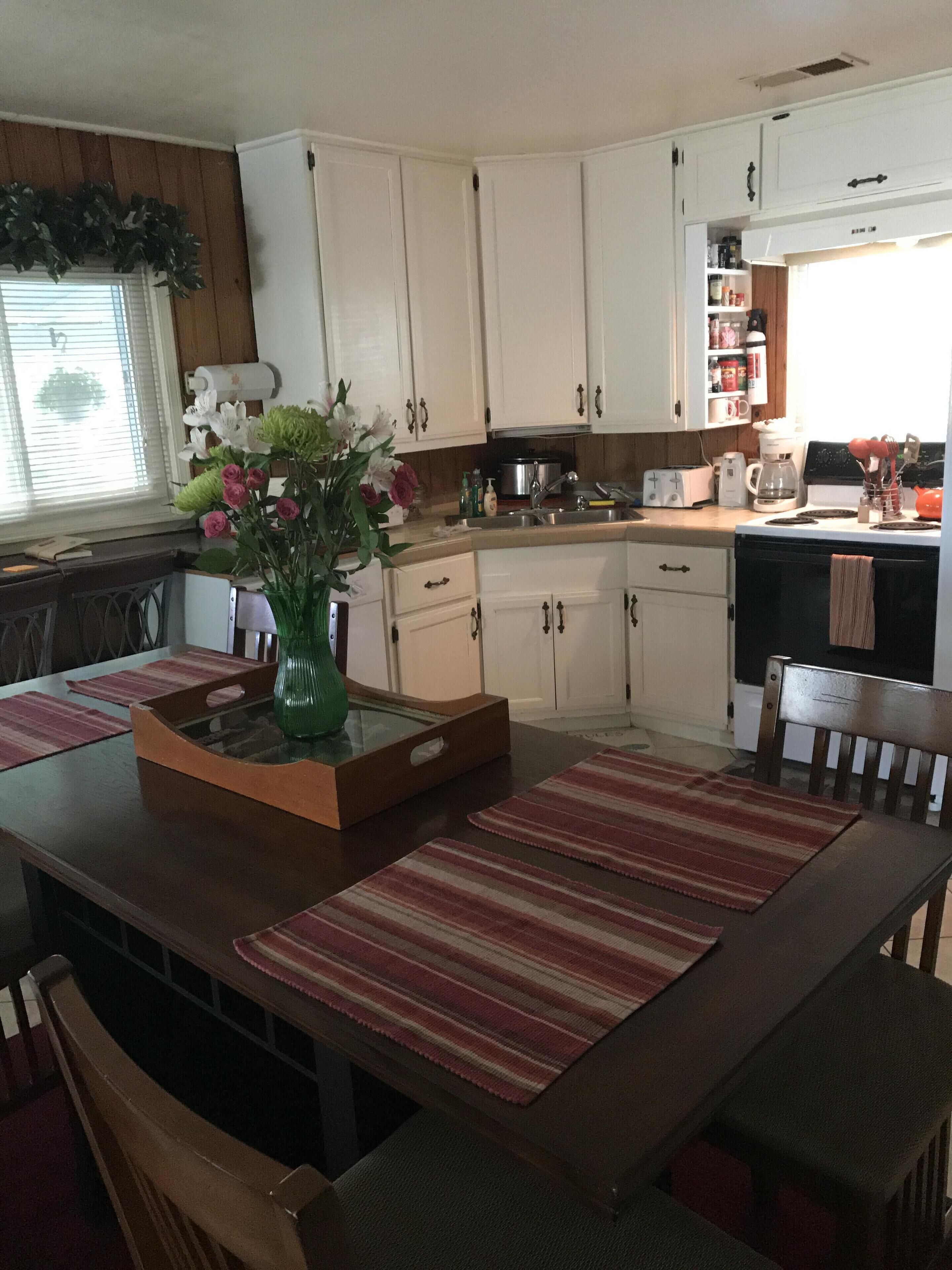 Clean,Quiet, great view, right on the water..
