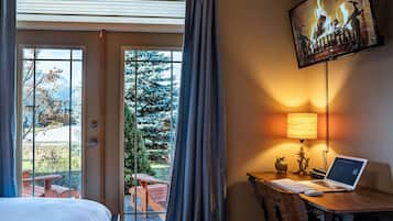 4 間睡房、熨斗/熨衫板、可攜式嬰兒床、免費 Wi-Fi