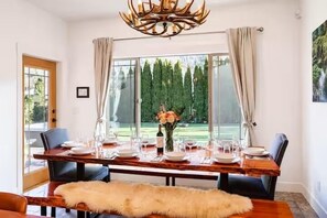 Dining - Barrel Sauna, HotTub, 2 Zero Gravity Massage Chairs, Powder Gong, Arcade & more (Revelstoke)