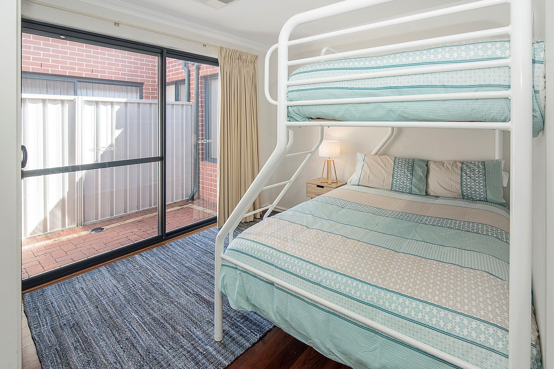 Away By The Bay- beach front- Ducted Heating/cooling — image 12