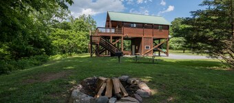 Schöne romantische Fluss vordere Kabine mit Blick auf die Berge, traumhafte Lage!