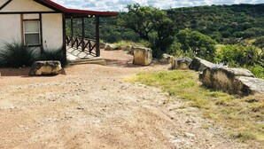 Property grounds - Maner Lodge getaway, views from 1 of highest elevation pts, BBQ, 30min FBG (Doss)