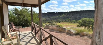 Maner Lodge getaway, views from 1 of highest elevation pts, BBQ, 30min FBG