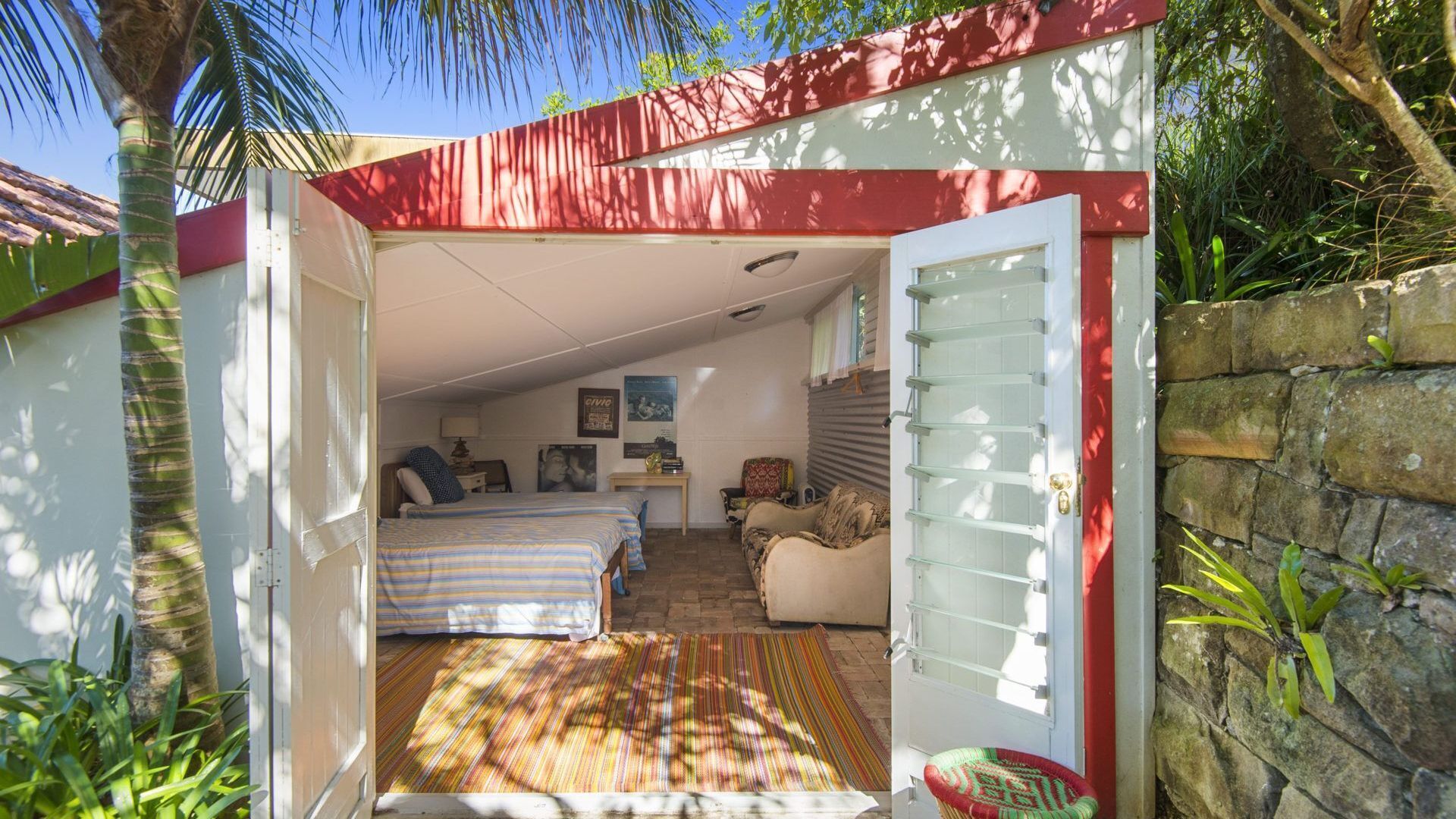CORAL TREE COTTAGE by Palm Beach Holiday Rentals — image 15