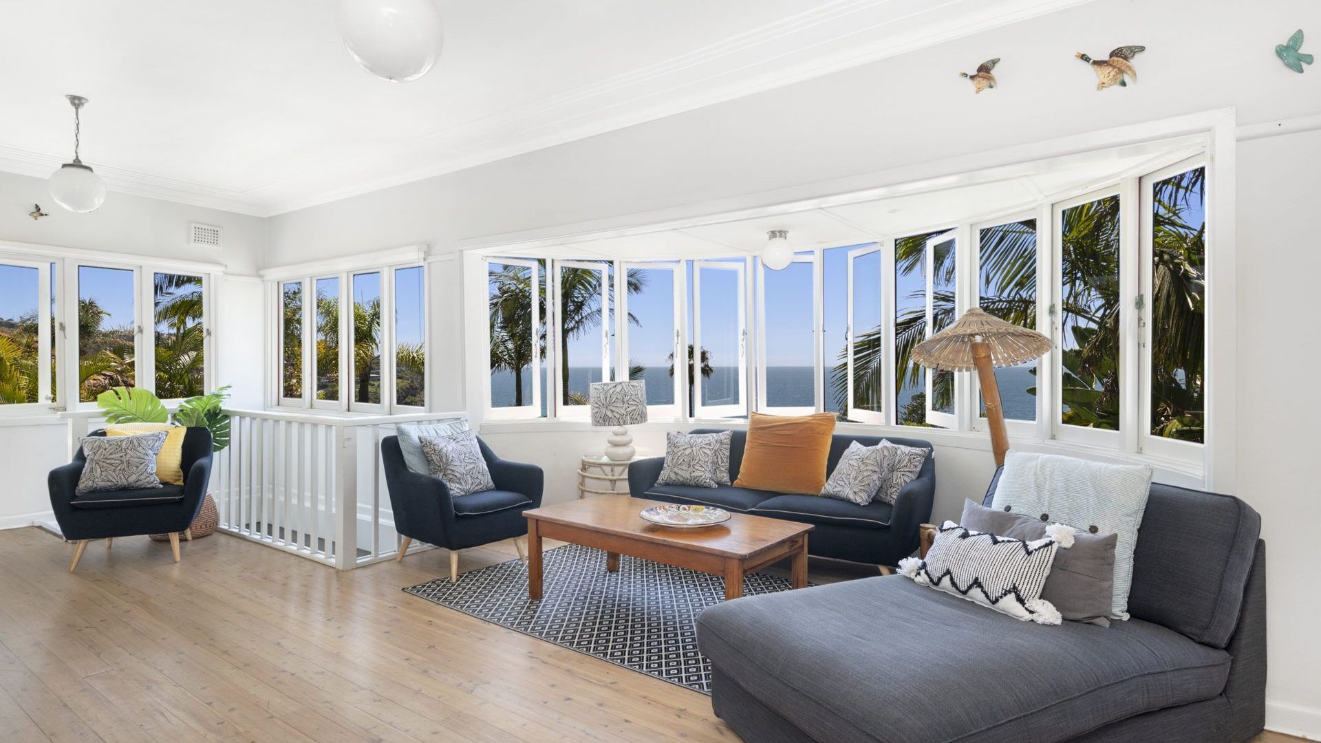 CORAL TREE COTTAGE by Palm Beach Holiday Rentals — image 5