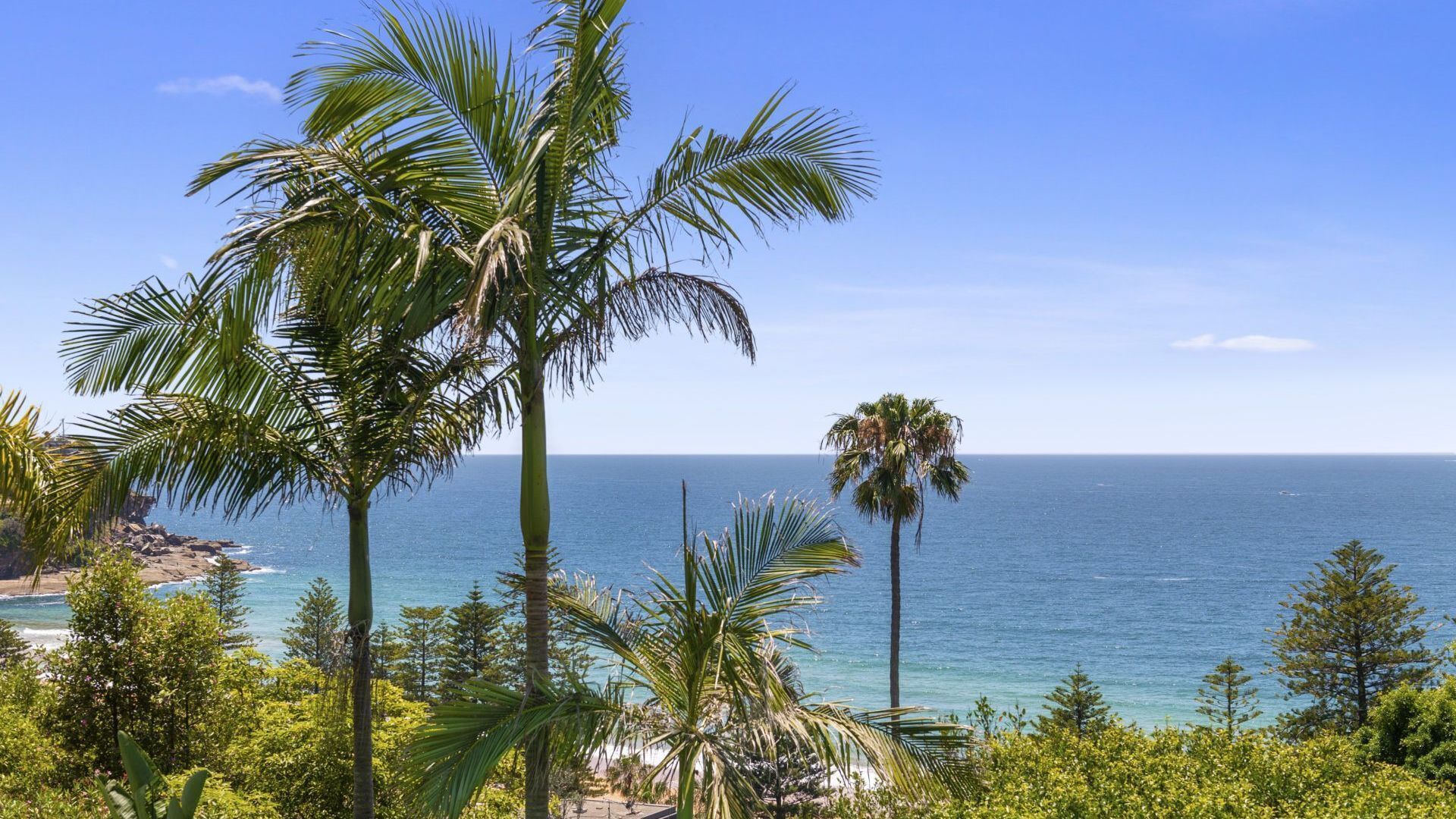 CORAL TREE COTTAGE by Palm Beach Holiday Rentals — image 16