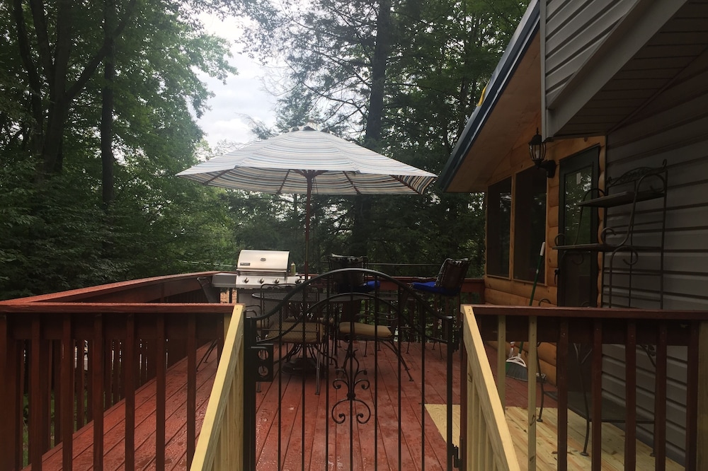 Completely Remodeled Beautiful Lakeside Home with Amazing out Door Space!!!