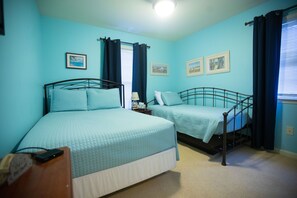 3 bedrooms, iron/ironing board, WiFi, bed sheets - Beautiful furnished home in Salisbury, MD. (Salisbury)