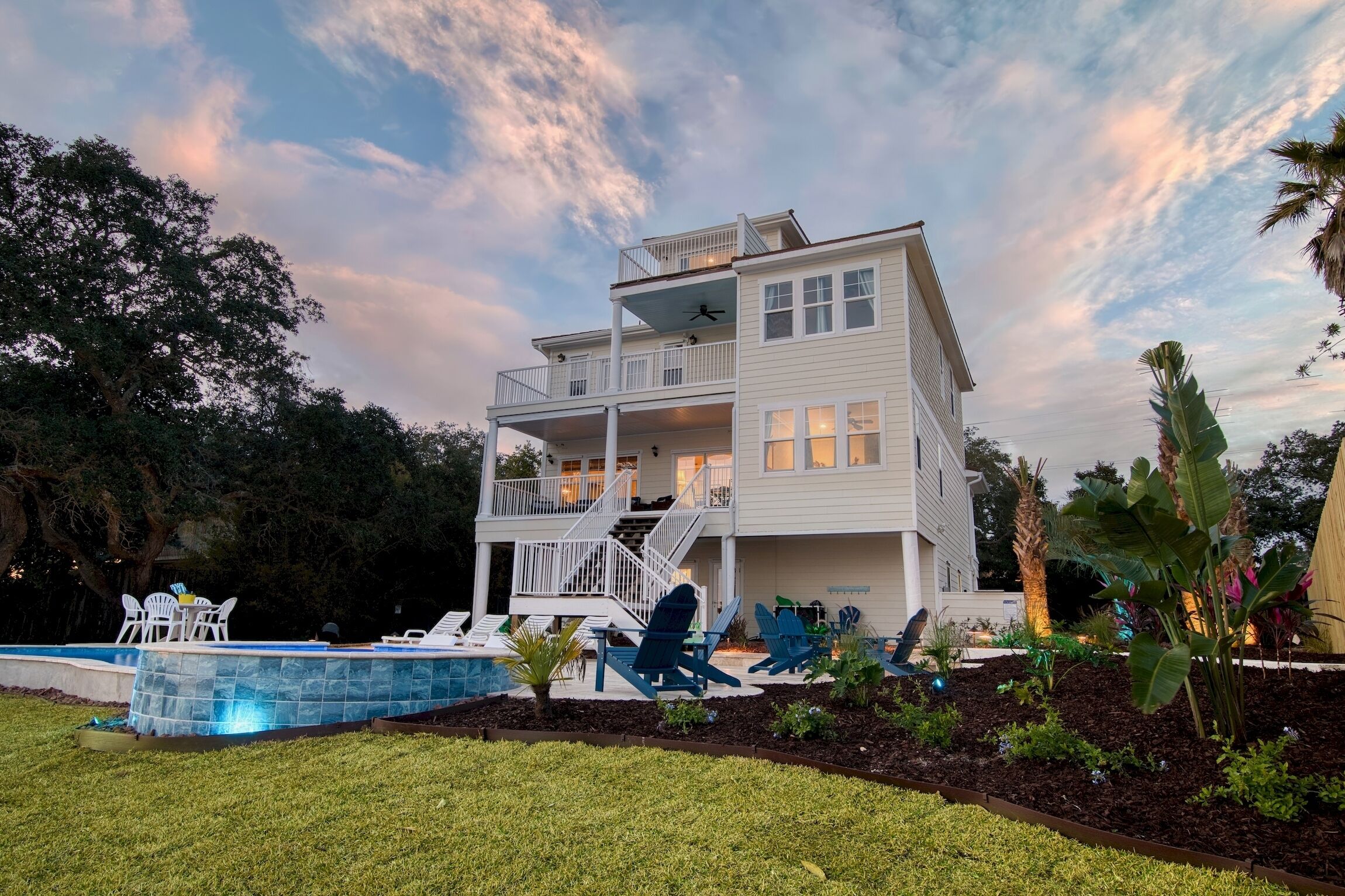 Waterfront Villa w/Htd Pool/Spa/Beach/Dock/Kayaks/Game Rm 9/28-10/5 avl