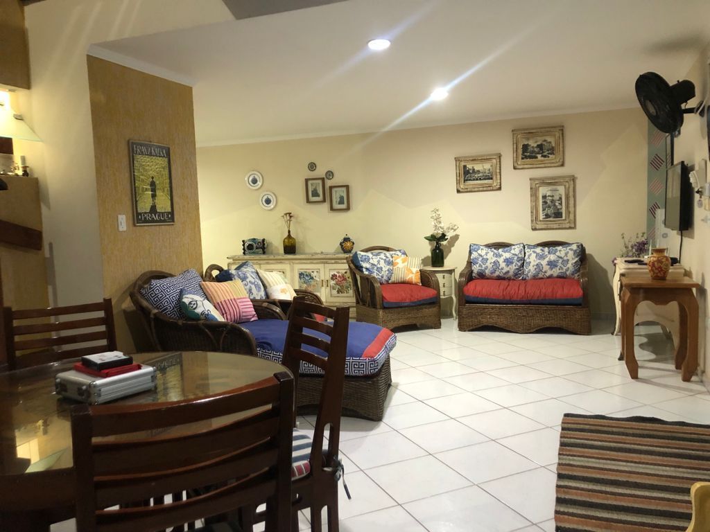 Ample House in Peruíbe - SP - Security 24 hrs - Beachside.