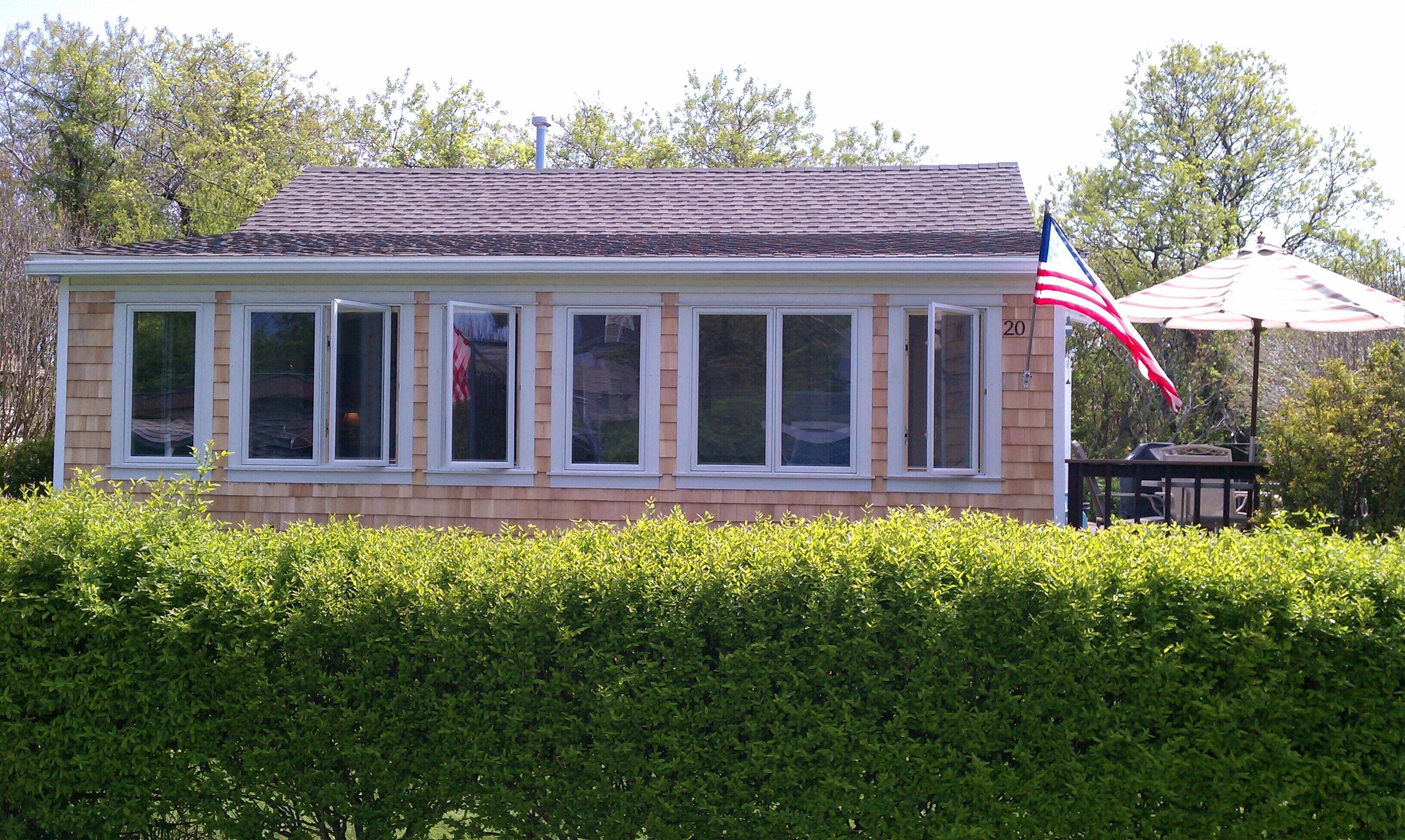 Great Point Judith location! Walk to Iggys, Aunt Carries! AC! Year round rental!