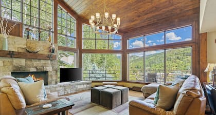 BEST DEAL in Vail! Platinum Rated * Private Hot Tub * Kostenloser Shuttle * Views * Free WiFi *