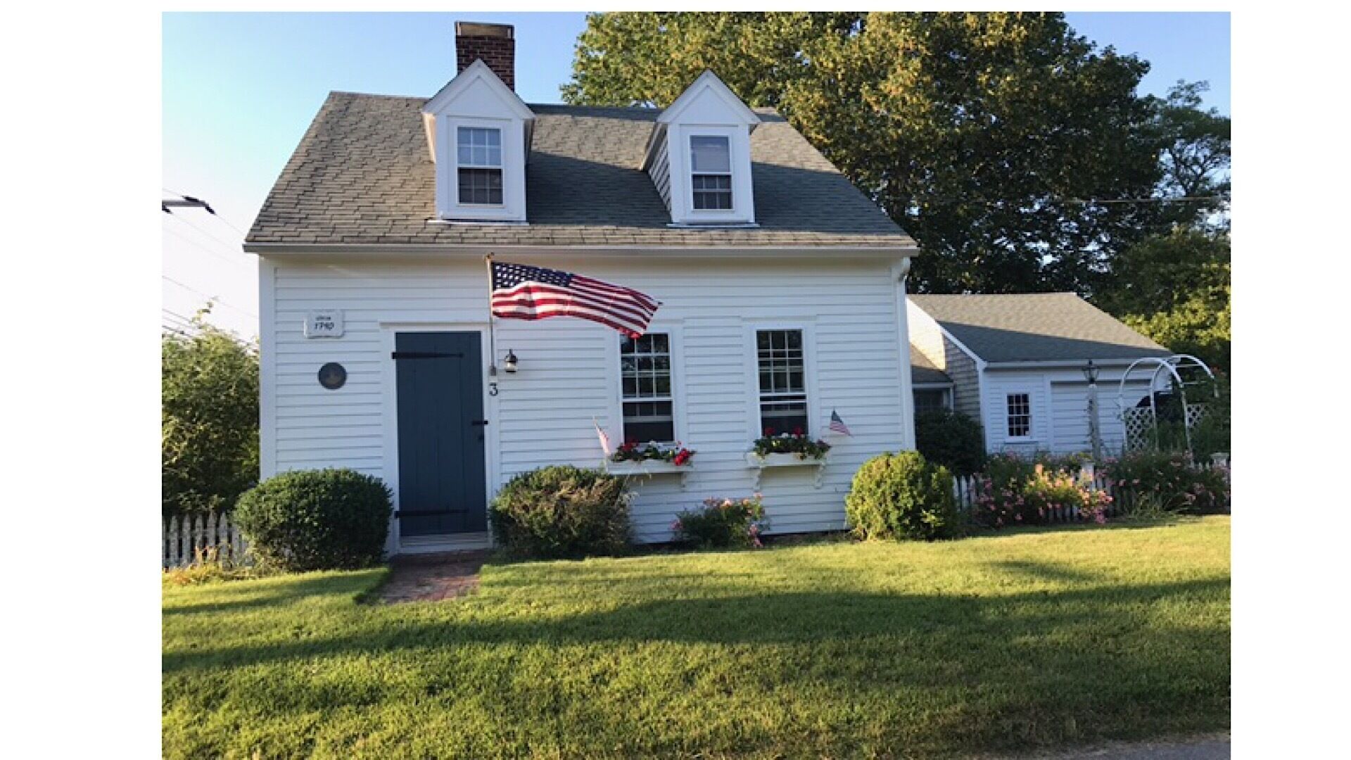 In Town Newly Renovated Cape