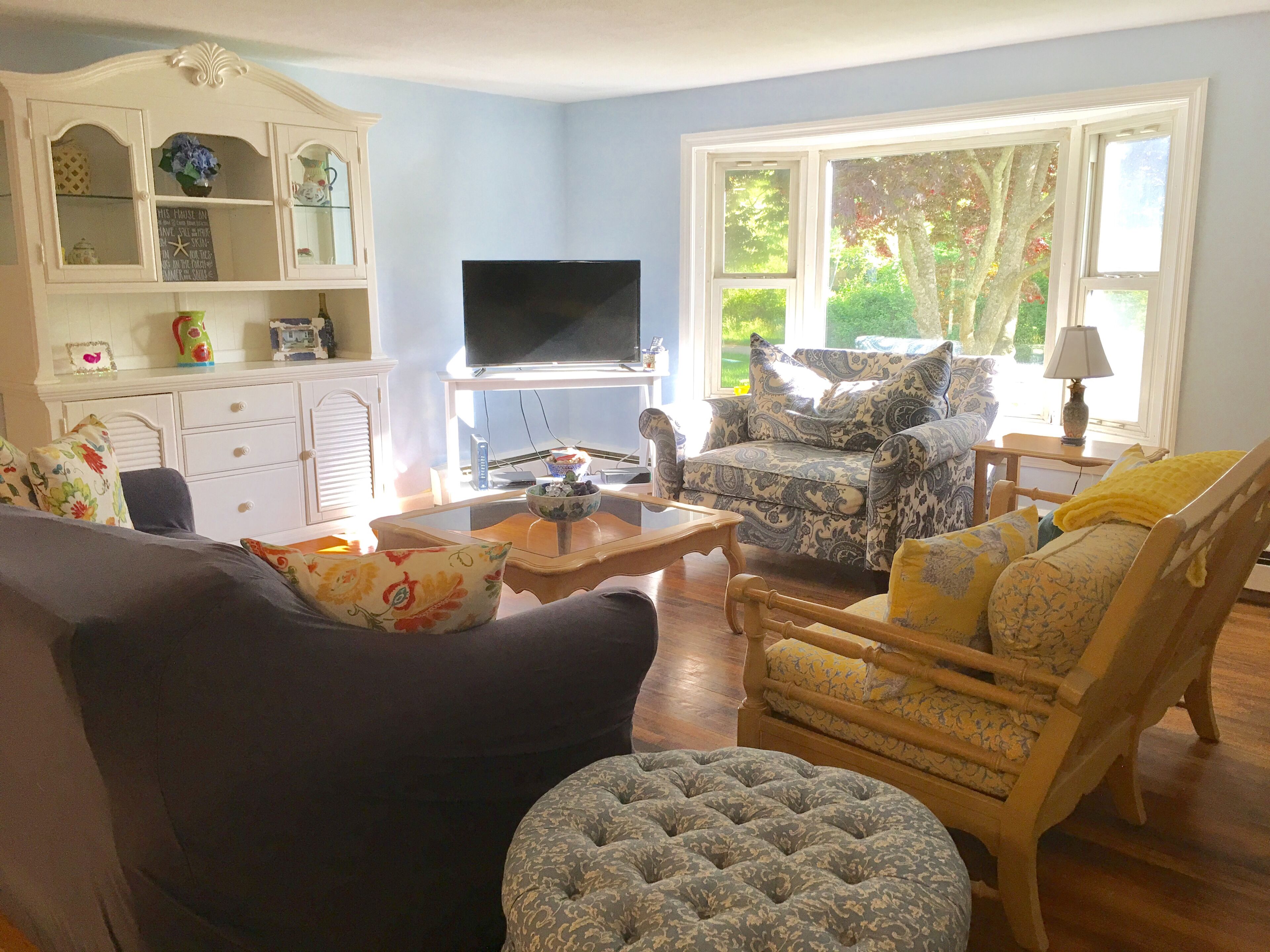 Beautiful 4 Bedroom Newly Remodeled Cape Paradise Rental