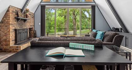 Shirley Creek Lake House at Lake Sam Rayburn