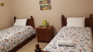 3 habitaciones, tabla de planchar con plancha y wifi gratis