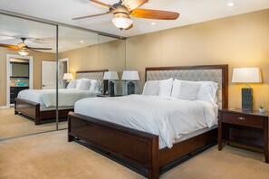 4 bedrooms, in-room safe, desk, iron/ironing board