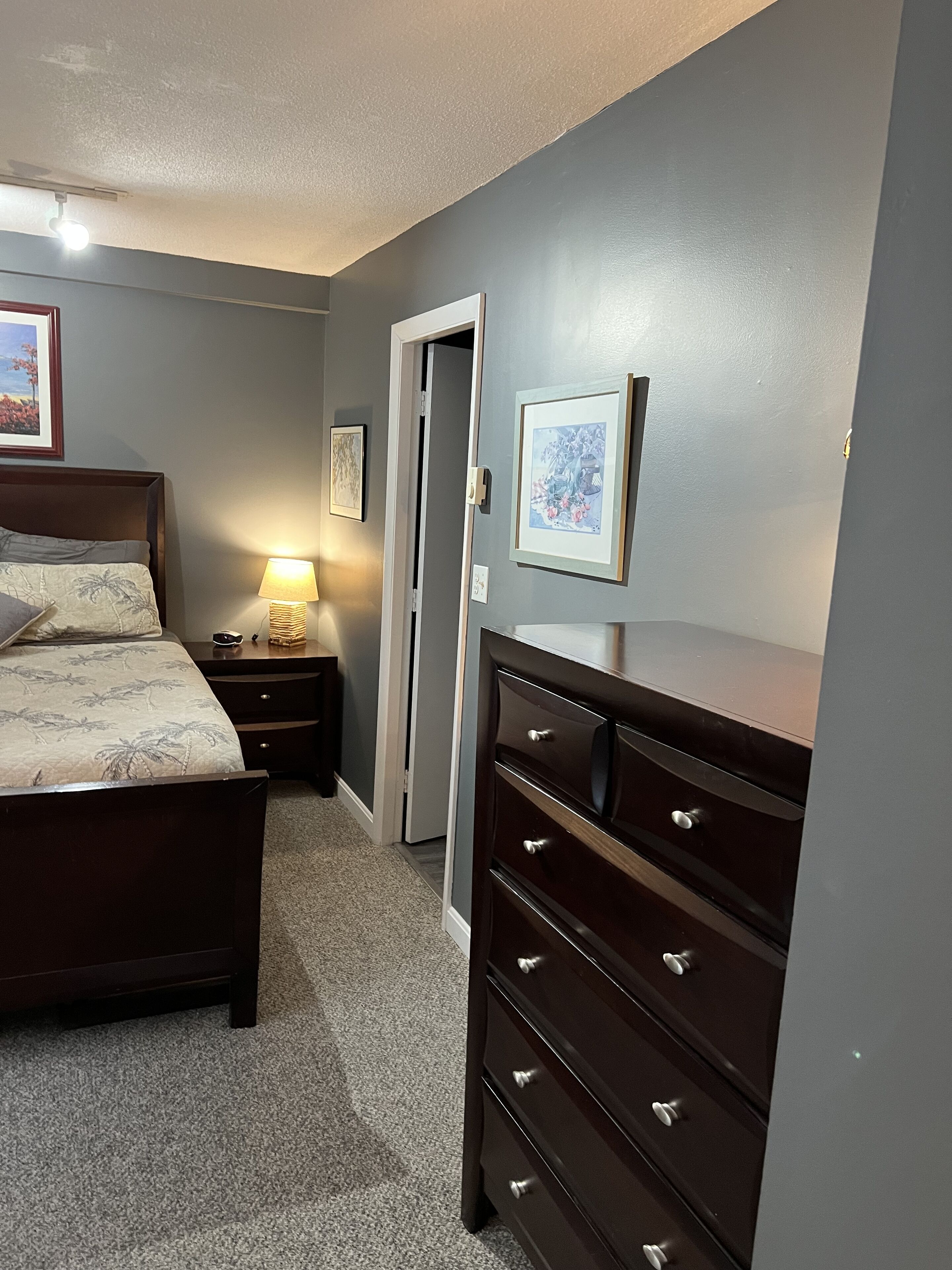 Charming Condo Sleeps 8 - Ski Gunstock or Swim in Winnipesaukee