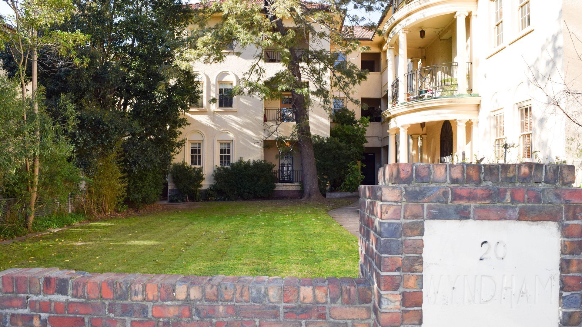 Wyndham Cottage St Kilda — image 21