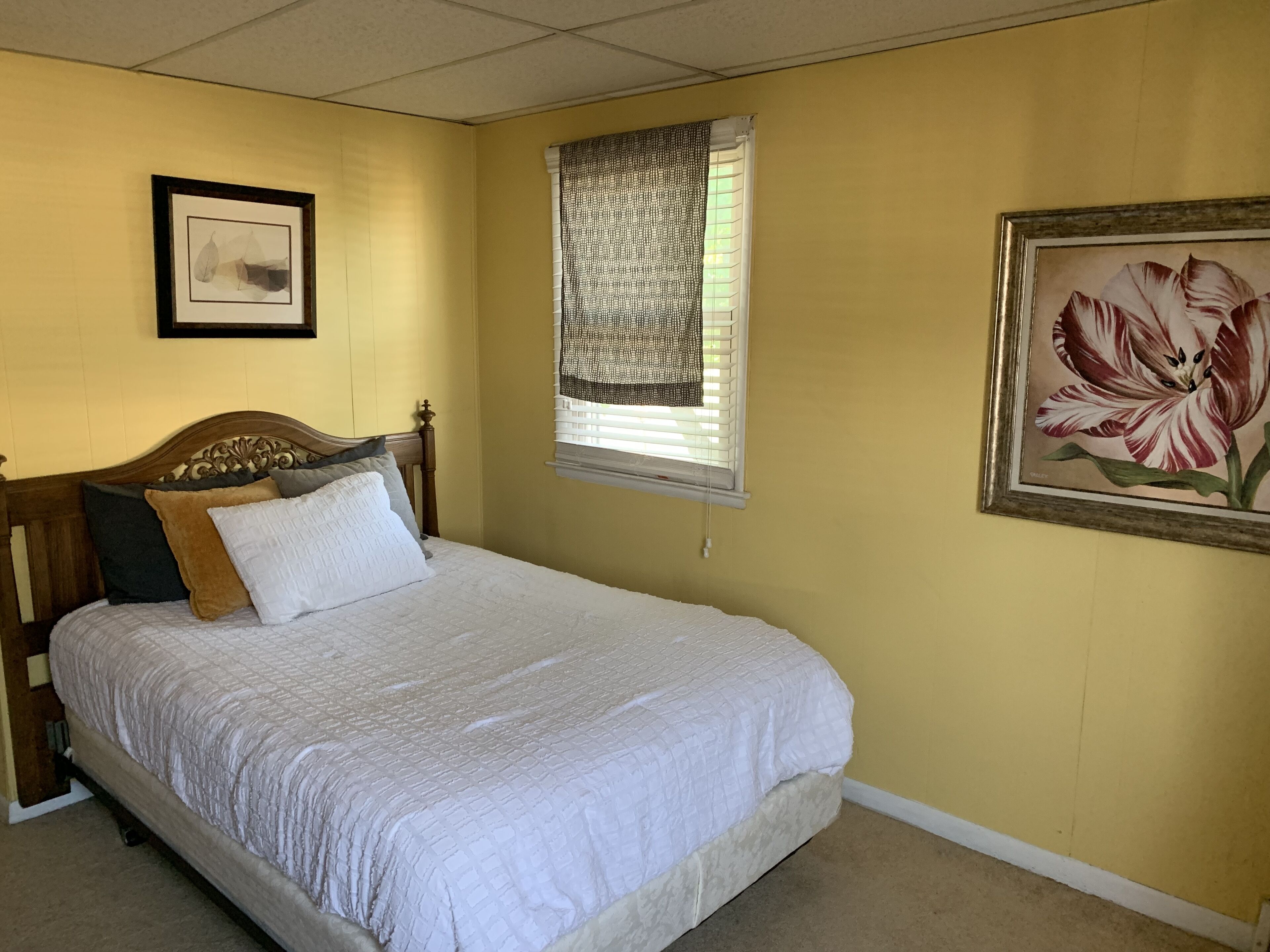 Cozy 2B 1B House in Swarthmore, with Parking!