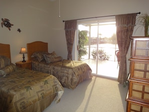 4 bedrooms, desk, iron/ironing board, travel cot - Spectacular Water Views from Every Bedroom! 4 Intersecting Canals! (Cape Coral)
