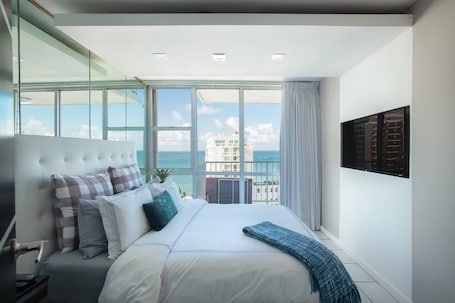 1 bedroom, iron/ironing board, WiFi, wheelchair access. Ocean View 19 floor STUDIO Apt In the Condado Area NO PARKING