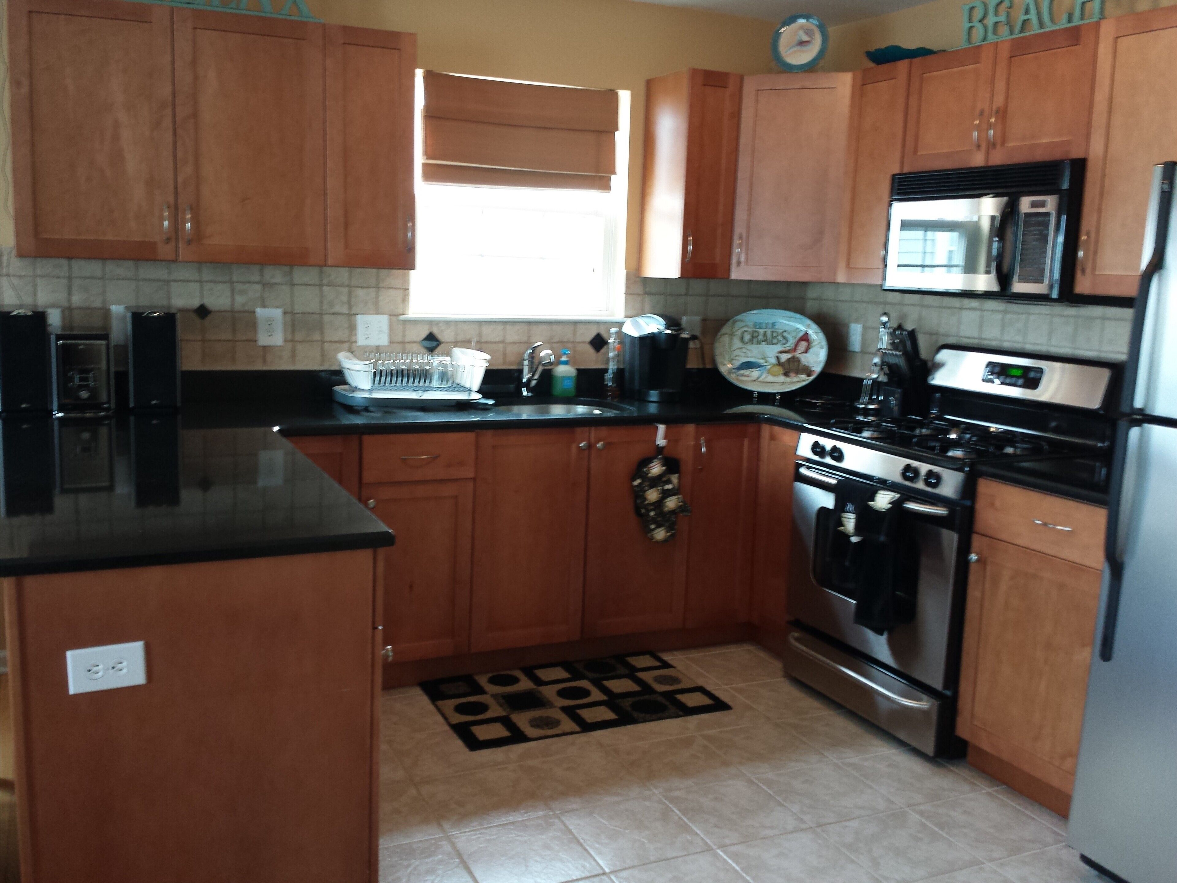 Comforts of home w/ the Beach, boardwalk, convention center 1 block away!