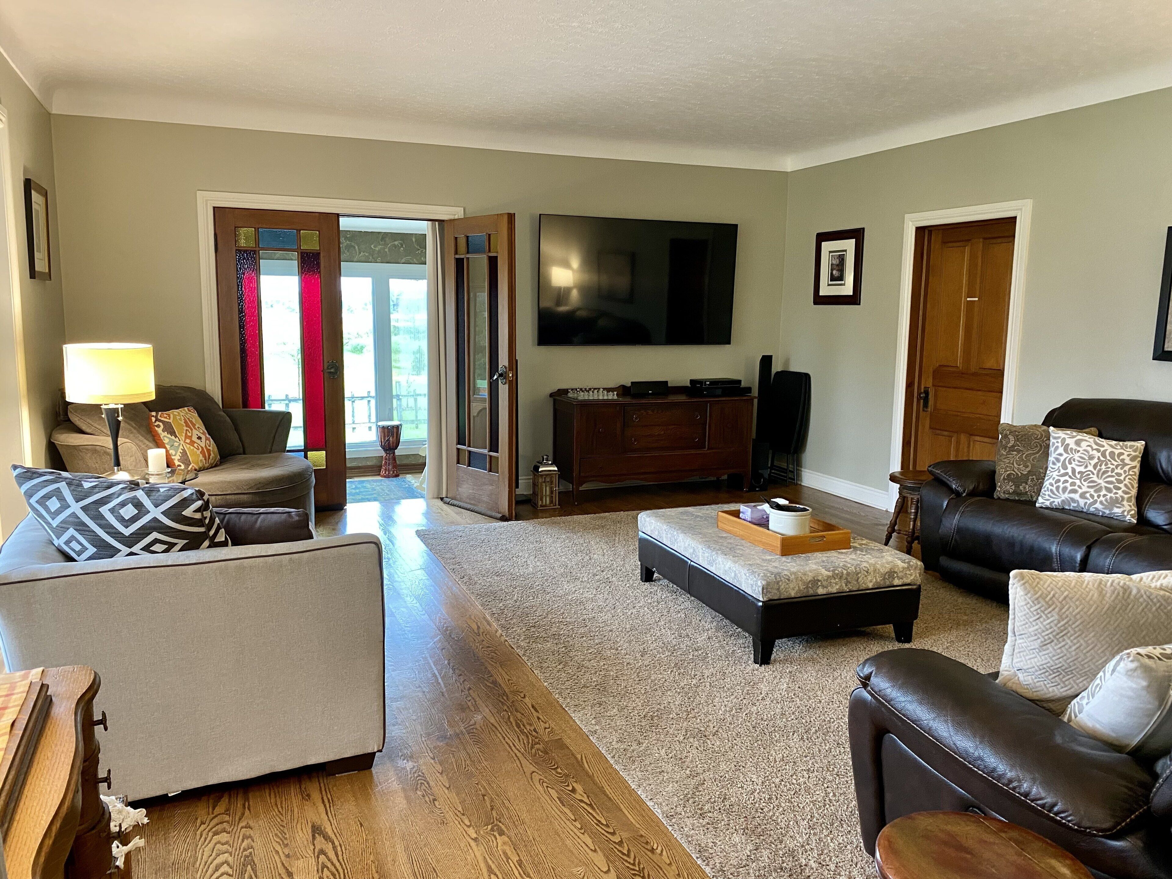 Escape to the countryside and relax!  Many varied attractions nearby for all.