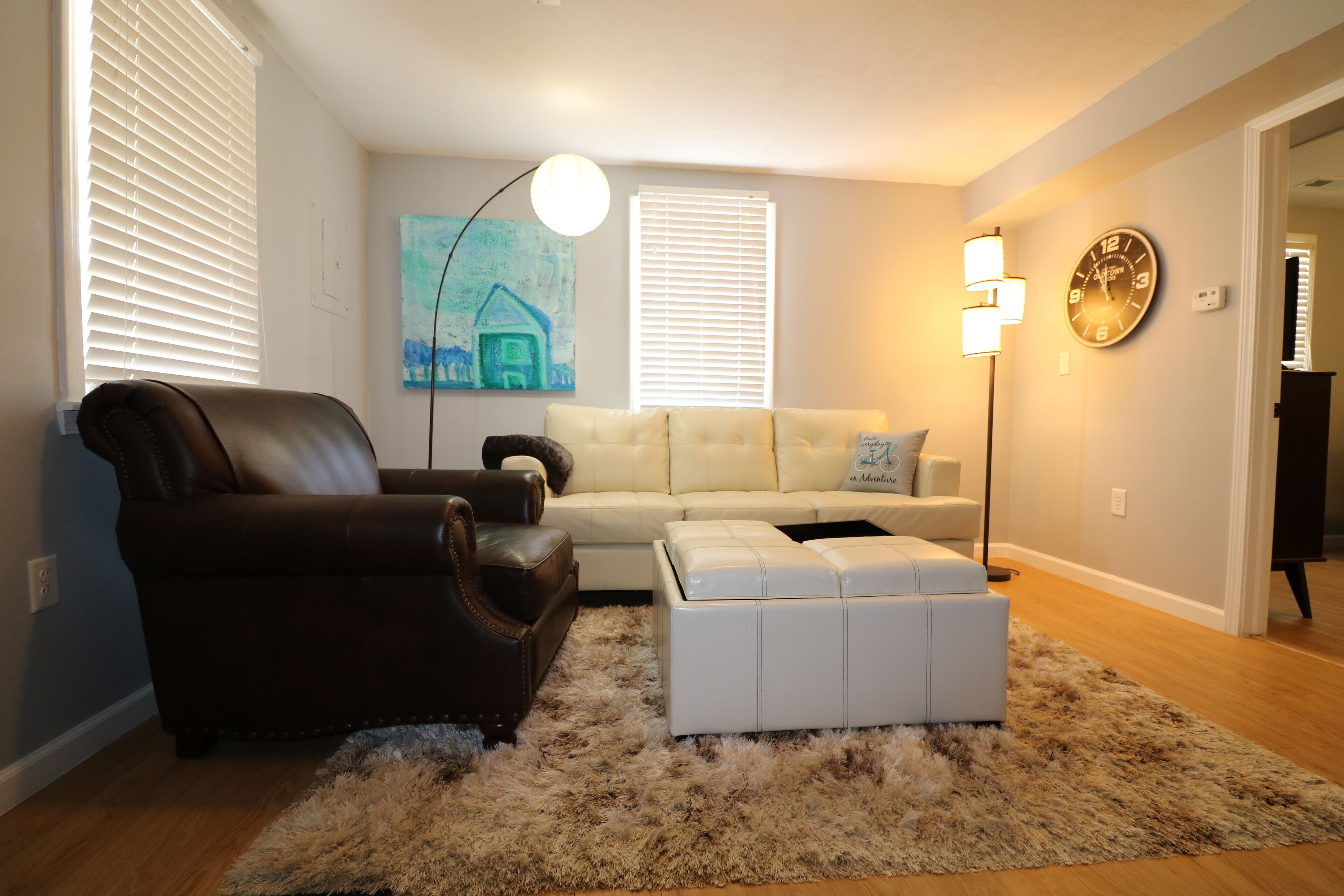 2-BR Carriage House near World Equestrian Center, college, hospital