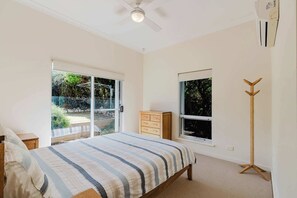 5 habitaciones, tabla de planchar con plancha y wifi 