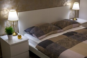 2 bedrooms, in-room safe, iron/ironing board, free WiFi - Family Apartment nr 1 in Villa FE (Malinska)