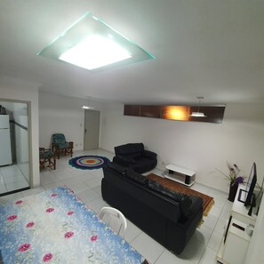 تلفزيون إل سي دي