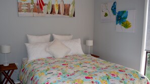 4 bedrooms, iron/ironing board, free WiFi