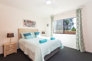 2 bedrooms, desk, iron/ironing board, free WiFi