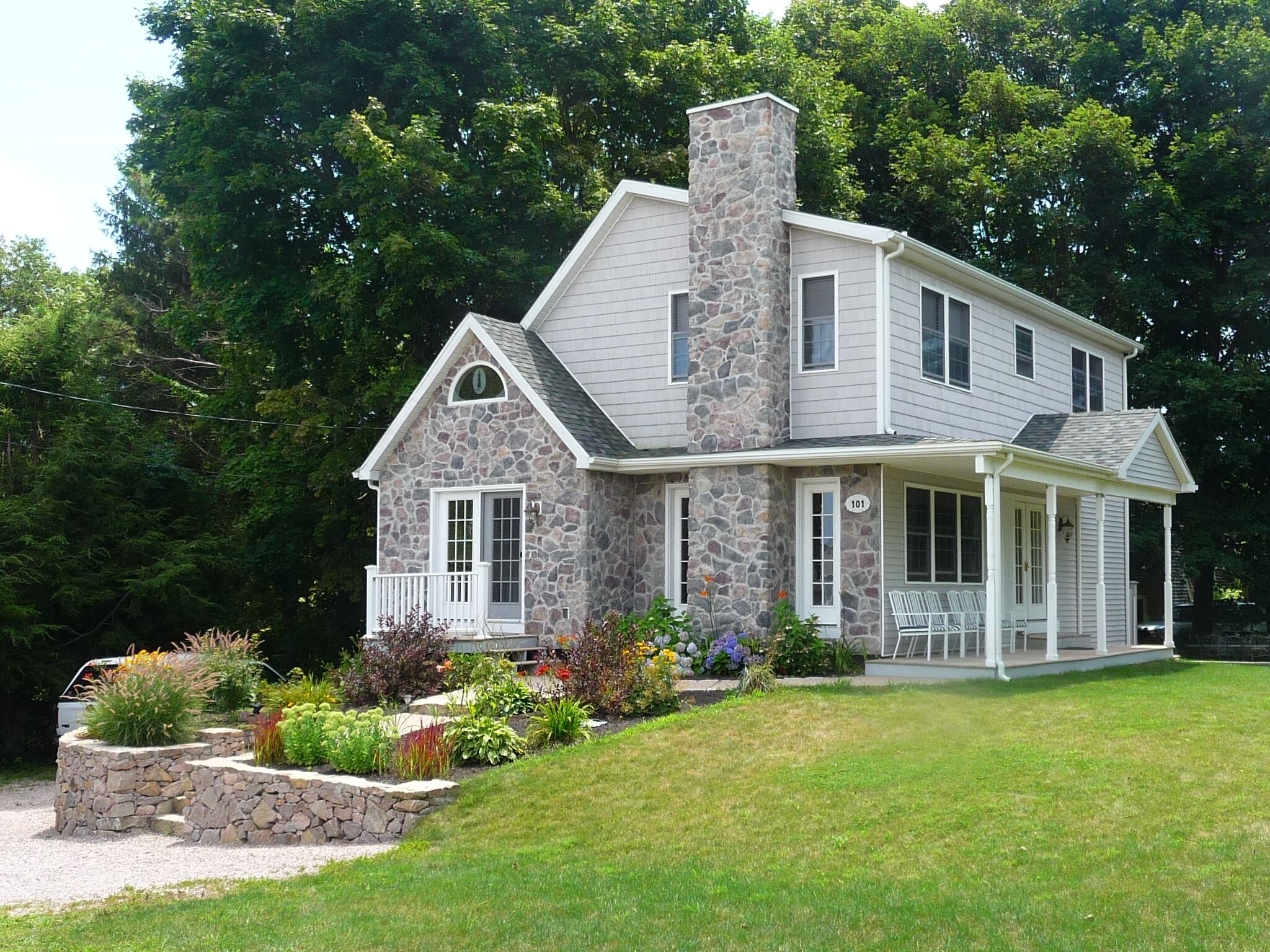 Matunuck Beach Cottage