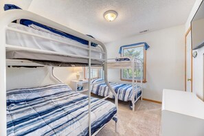 4 bedrooms, free WiFi