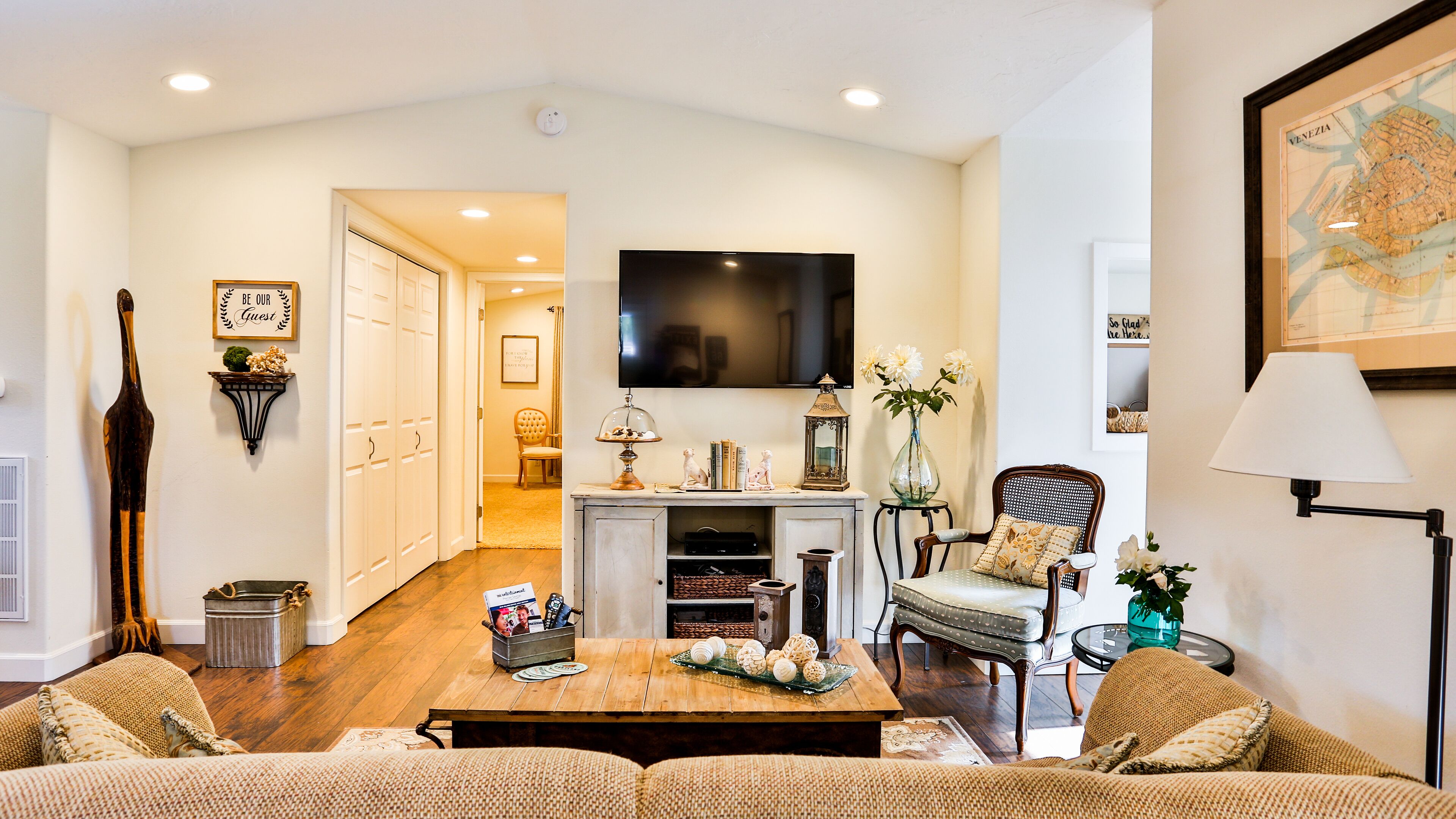 See Our Reviews! Upstairs Private Apt. Near The Claremont Colleges 