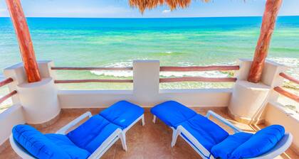 Villa Tranquila-Versatile 4 Bedroom Villa W/Rooftop Pool, Oceanfront .