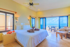 4 bedrooms, in-room safe, iron/ironing board, free WiFi - Villa Tranquila-Versatile 4 Bedroom Villa W/Rooftop Pool, Oceanfront . (Isla Mujeres)